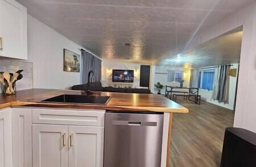 Meadview House | Stargaze Spectacular Views Grand Canyon