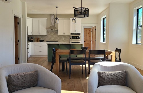 Detroit House | Stargazer Lakehouse - New beautiful home at Detroit Lake