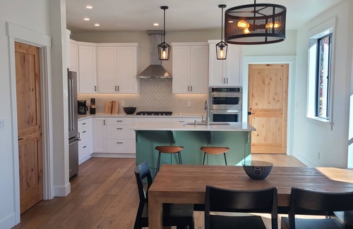 Detroit House | Stargazer Lakehouse - New beautiful home at Detroit Lake