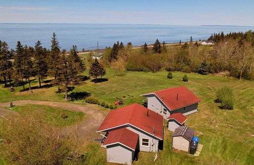 Port George Cottage | Stargazers Cove Seaside Cottages: BLUE HERON