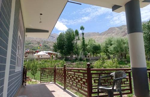 Nako House | stargazing homestay Nako
