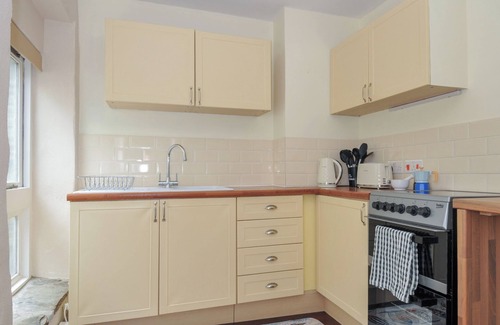 Trebarwith Strand Cottage | STARGAZY, pet friendly, character holiday cottage in Tintagel