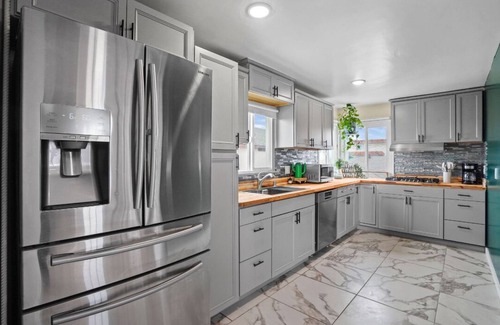 Hawthorne Apartment | Starlight Cove · 15 Min to Beach · BBQ · EV