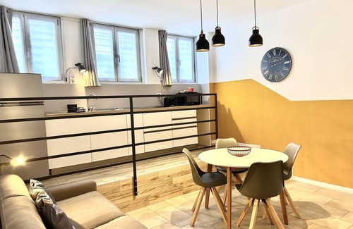 Lambrate Apartment | Starlike new apartment Design District Ventura