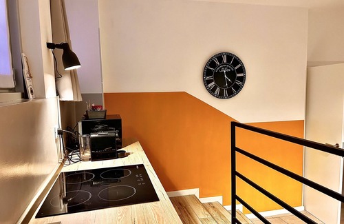 Lambrate Apartment | Starlike new apartment Design District Ventura