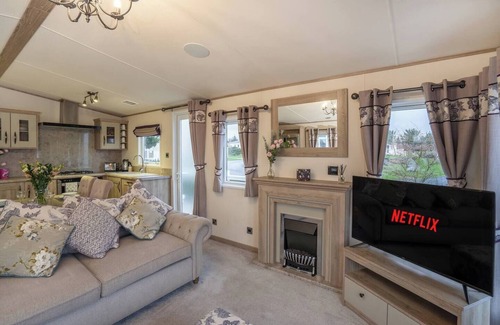 Prestonpans Apartment | Starlink WIFI - Havan Caravan Park