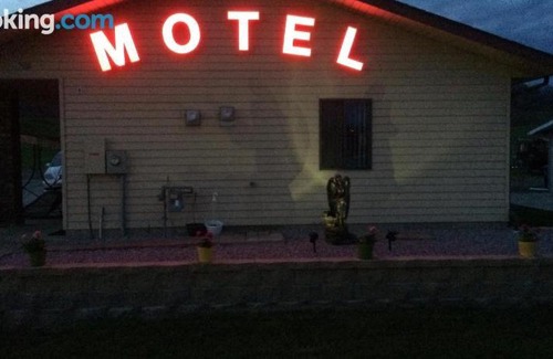 Sextonville Hotel | starlite motel