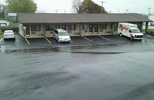 Sextonville Hotel | starlite motel