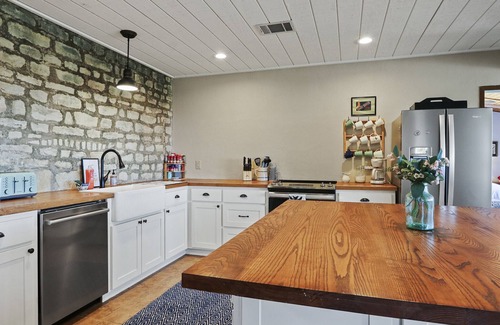 Wimberley House | Starry Hilltop I Stargazer's paradise outside Wimberley!