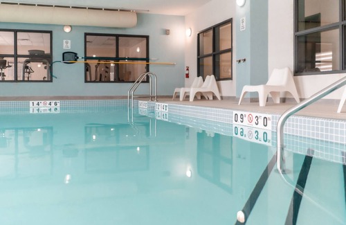 Leduc Hotel | Stars Inn Edmonton Airport