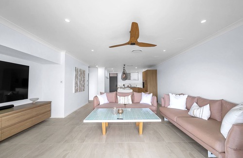 Hamilton Island House | STARTING IN MAY THIS PROPERTY IS HAVING A RENOVATION LIKE NO OTHER.