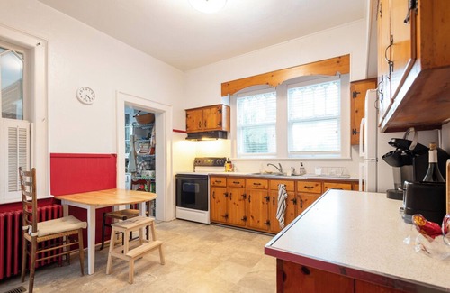 Cheriton House | Stately historic 3bdr shore house near Cape Charles, boat parking, pet friendly