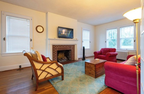 Cheriton House | Stately historic 3bdr shore house near Cape Charles, boat parking, pet friendly