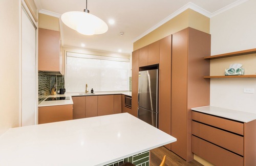 Curtin Hotel | Statesman Hotel