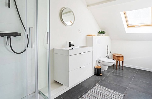 Berchem House | STATIE 72: 'Spacious'~'Comfortable' Vacation house~' 10min city center