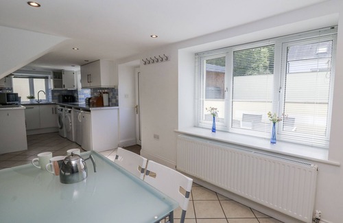 Cilgerran Cottage | STATION HALL, pet friendly, country holiday cottage in Cilgerran