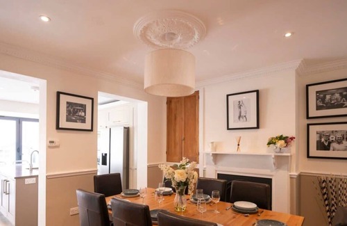Marlow House | Station House - 4 Bedrooms - Great Location