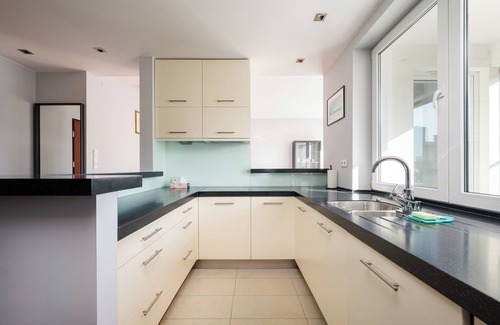 Muranow Apartment | Stawki Inviting Apartment