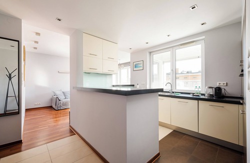 Muranow Apartment | Stawki Inviting Apartment