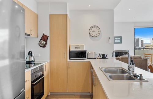 Hobart Central Business District Apartment | Stay and play in the heart of Hobart