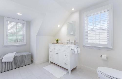 Black Rock Historic District House | Stay at Black Rock Harbor
