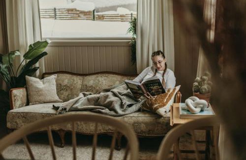 Tromso Apartment | Stay at Eira - Lun retreat, with firepit and activities