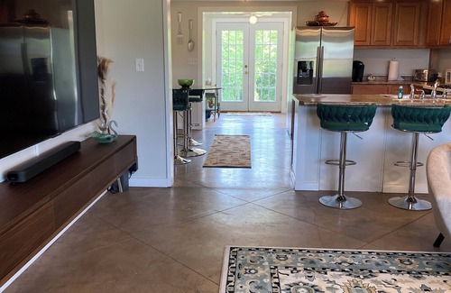 Winamac House | Stay at GLORIA’S GETAWAY, a tranquil pastoral setting minutes from everything!