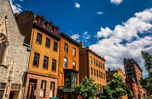 Mount Vernon House | Stay at Revival Baltimore in Stylish King Studio, Near Walters Art Museum