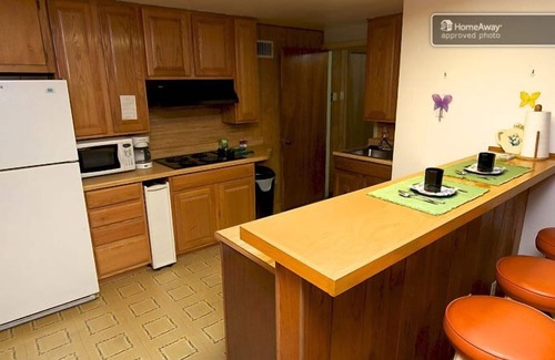 Riverside Apartment | Stay Close to Soco, Downtown, and Artsy East Austin