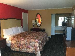Demopolis Hotel | Stay Express Inn & Suites Demopolis