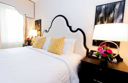 Kalorama Heights Hotel | Stay in a Piece of History: Stately Rooms with Contemporary Amenities