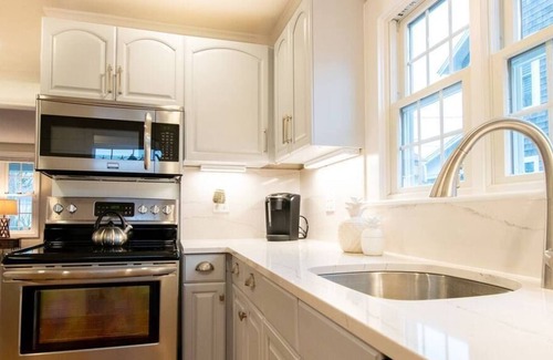 Falmouth House | Stay in the Heart of Falmouth