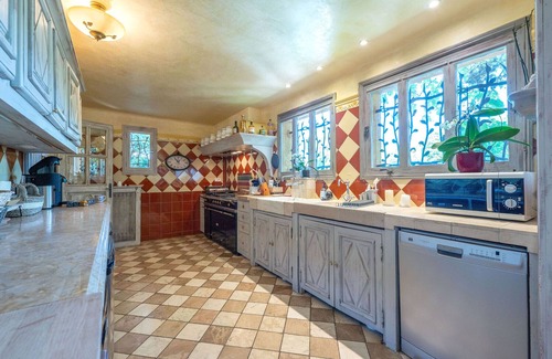 Lorgues Villa | Stay in the world of Chez Bruno — Maison Bruno in Lorgues