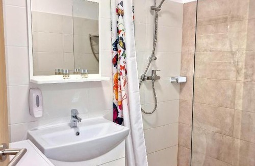 Nord-Est Bed & Breakfast | Stay Inn Rediu