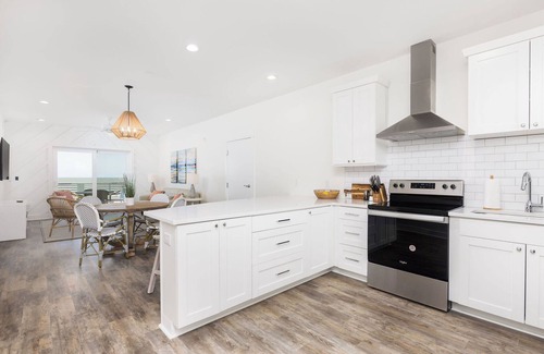 Folly Beach Condo | Stay @ Mermaid Cove - Coral