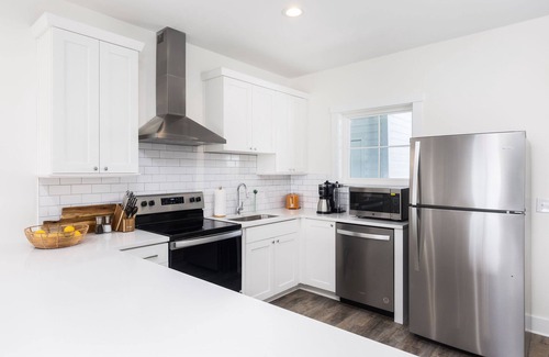 Folly Beach Condo | Stay @ Mermaid Cove - Coral