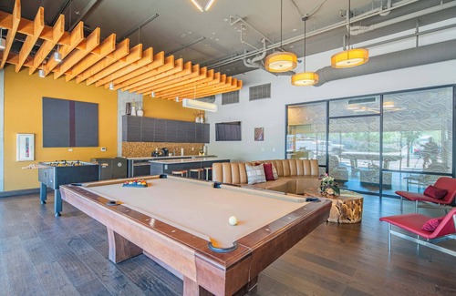 Evans Churchill Apartment | Stay Near DT PHX| Balcony,W/D,Pool,Gym,Parking