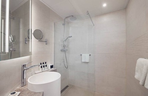 Nes House | Stay on Ameland Near Beach – Hotel Comfort, Dining & Nature Walks - 4 Units
