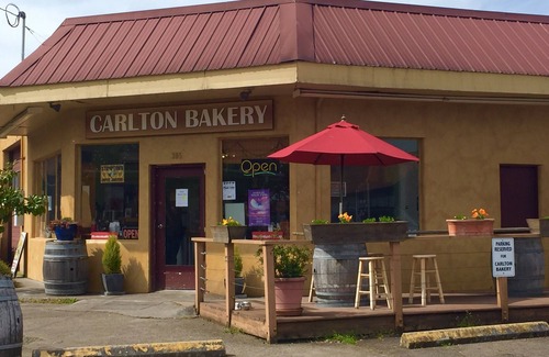 Carlton Apartment | Stay & Play! Winery Studio #6 in the heart of Carlton, Wine Capital of Oregon