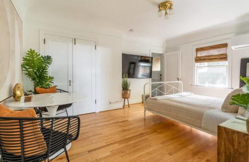 Hosford-Abernethy Apartment | Stay Portland - Ladd's Addition Bohemian Paradise - 95 WalkScore