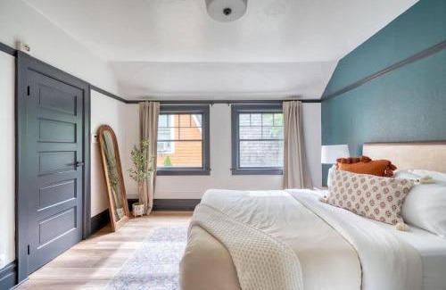 Nob Hill House | Stay Portland - Luxury Living on NW 23rd Ave, Walk Score 99