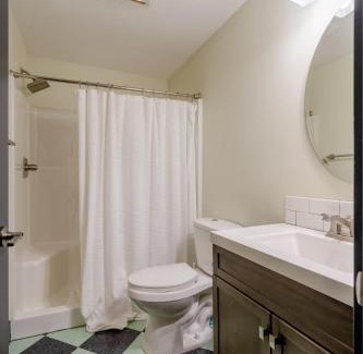 Belmont House | Stay Portland - The Little Tower - Local Vintage Shops & Eateries