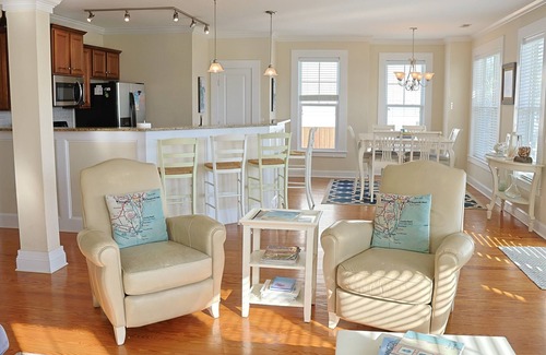 North Carolina Coast Condo | Stay Salty Villa *Pool is OPEN* Walk to Beach
