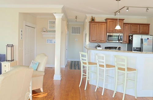 North Carolina Coast Condo | Stay Salty Villa *Pool is OPEN* Walk to Beach