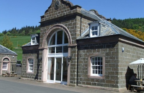 Perth Cottage | Stay somewhere unusual , Peaceful central location, sleeps 4, Pets Welcome.