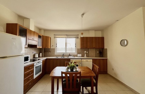 Oroklini Apartment | STAY Sunny Palms Apartment