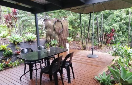 North Maleny House | Stay @ The Cube