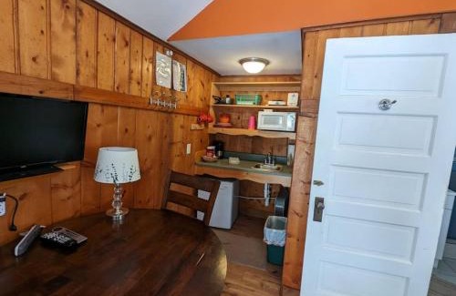 Twin Lakes House | Stay Twin Lakes Cabin 2