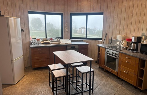 Villarzel-du-Razes Apartment | Stay, view of the Pyrenees