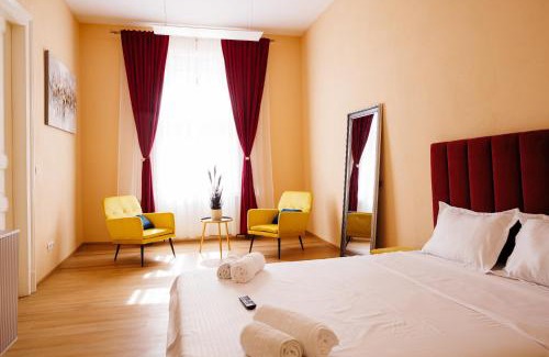 Old City Apartment | Stay Where Emperors Slept in Old Town